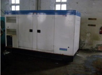 突泉康明斯150kw大型柴油二手发电机组